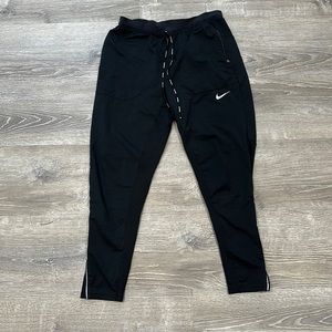 Black Nike thermal inside running pants